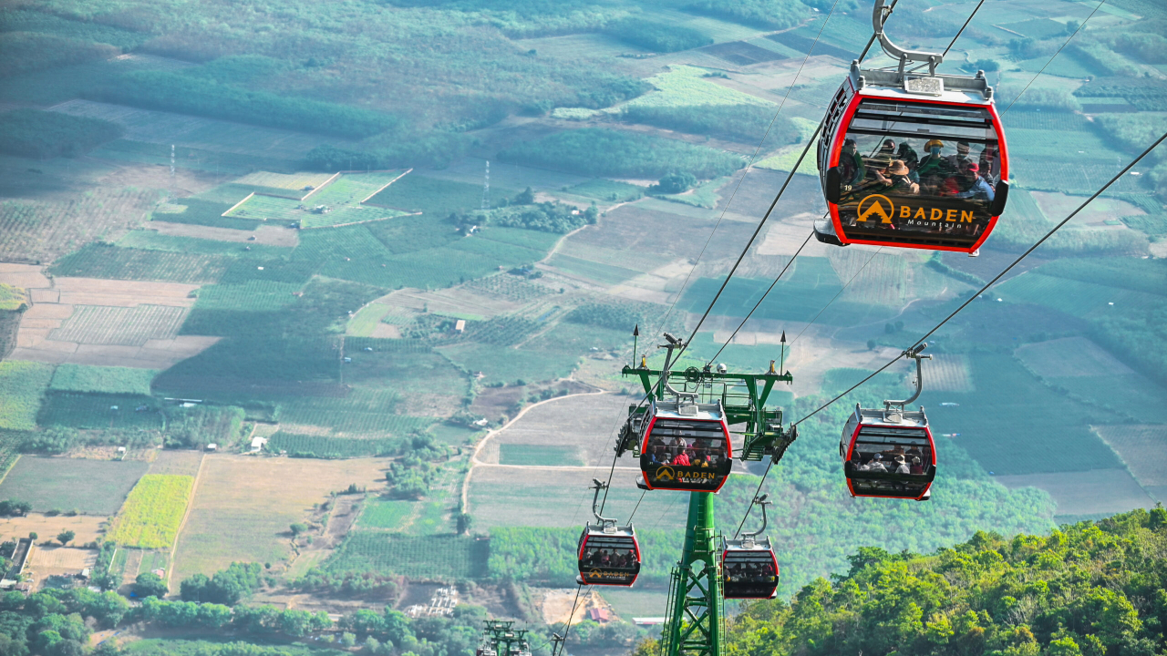 Cập nhật về tuyến cáp treo Núi Bà Đen năm 2024: Ở đâu? Cách mua vé cáp treo núi bà đen?