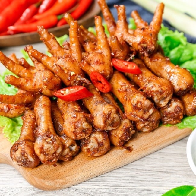 Chân gà nướng muối tôm